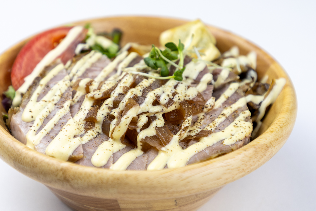 熟成豚肉のローストポーク丼