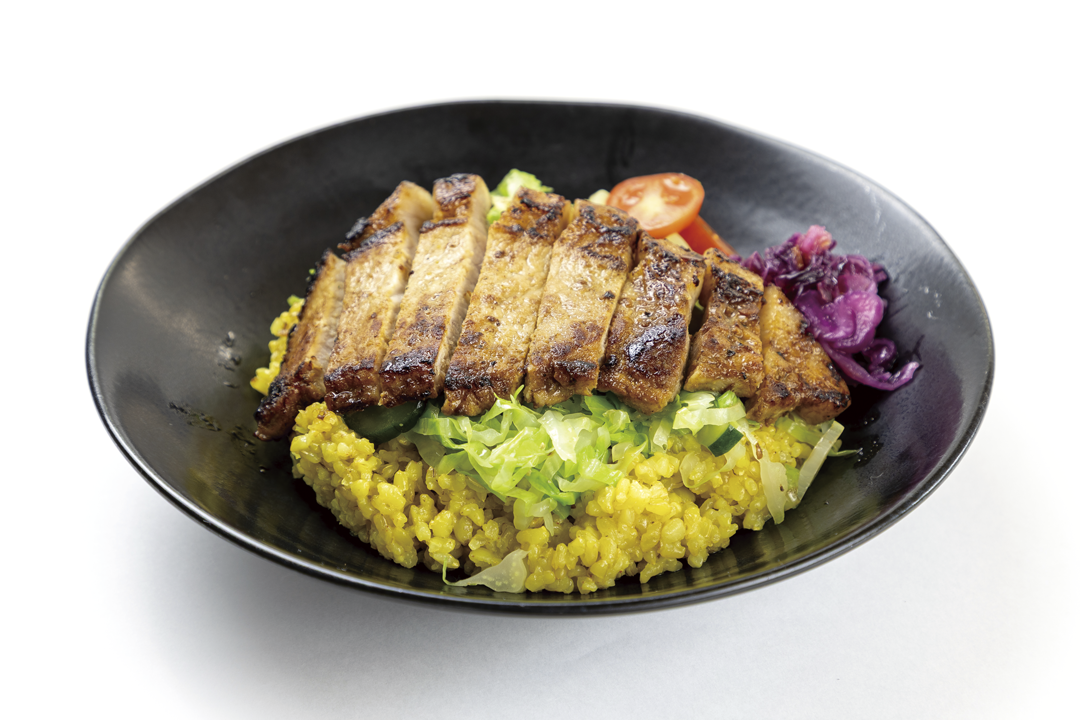 富士桜ポークのスパイシー味噌漬け丼